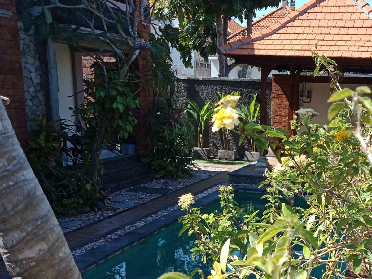 D'Puja Home Stay And Spa Nusa Dua  Exteriör bild